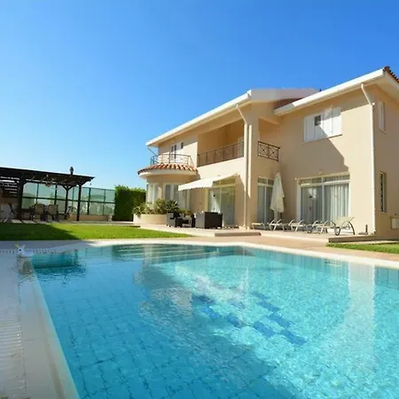 Daryah Sirina Bay Vila Protaras