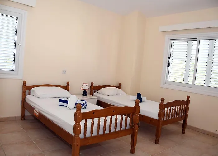 Vila Daryah Sirina Bay Protaras