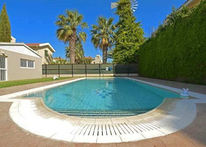 Vila Daryah Sirina Bay *