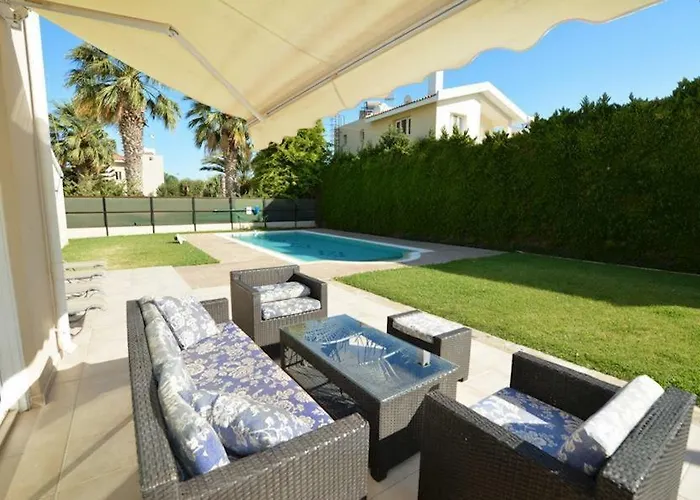 Vila Daryah Sirina Bay *