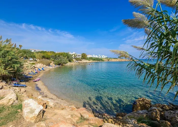 Daryah Sirina Bay Vila