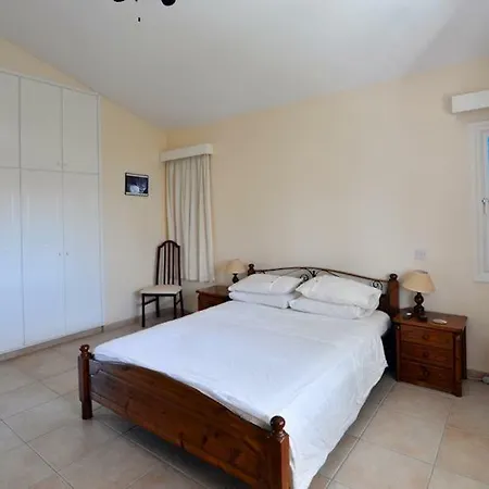 Daryah Sirina Bay بروتاراس